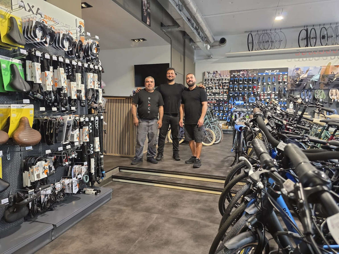 <img src="https://samtweewielen.nl/images/elektrische-fiets.jpg" alt="Elektrische fiets voor woon-werkverkeer in Amsterdam" />