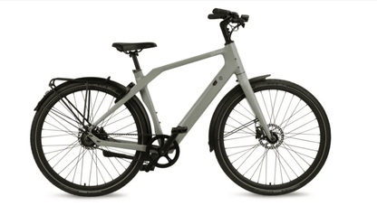 Comate CT Elite E-bike in modern ontwerp met krachtige prestaties en onderhoudsvrije Gates Carbon Drive.