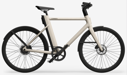 Cowboy Cruiser Amsterdam IJburglaan - stijlvolle beige fiets met een modern ontwerp en hoge cockpit.