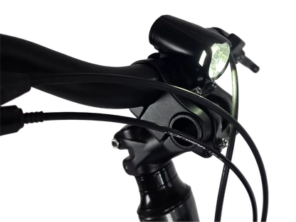 Vezzano 24 Nexus 3 stuur met koplamp en kabels, ideaal voor fietsen in het donker.