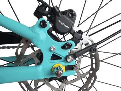 Detail van de remschijf en hydraulische rem van de Vezzano 24 Nexus 3 kinderfiets.