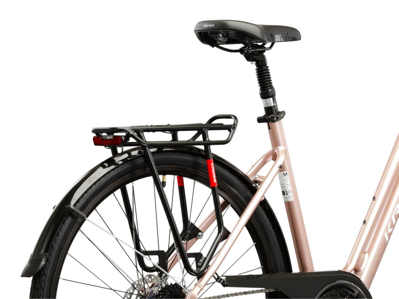 KROSS Sentio 4.0 trekkingfiets met een comfortabele zitting en robuuste achterdrager.
