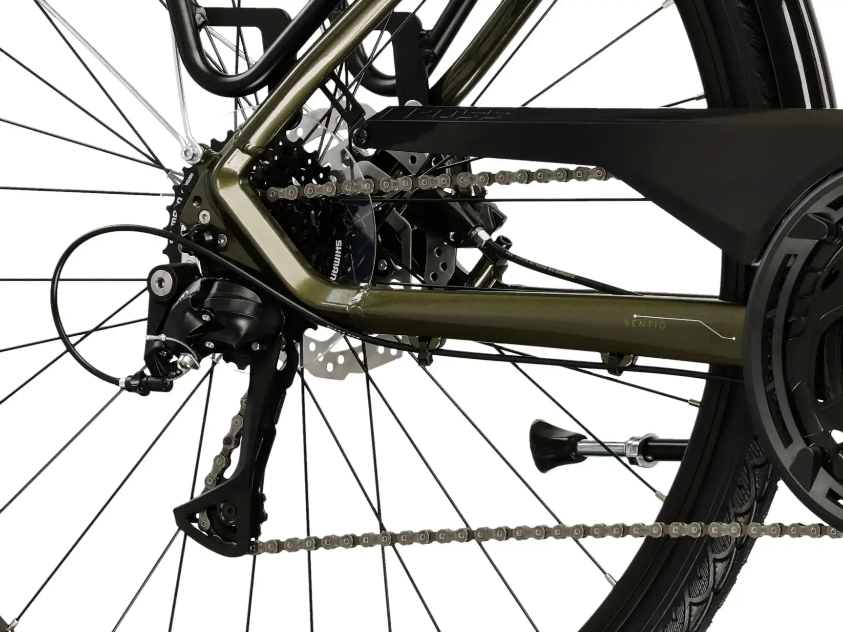 Details van de KROSS Sentio 4.0 trekkingfiets met schakelsysteem en ketting.