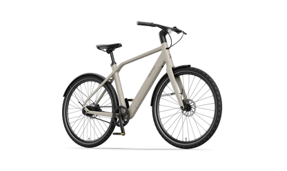 Moderne fiets in beige met dikke wielen en een strak ontwerp, ideaal voor stadsritten.