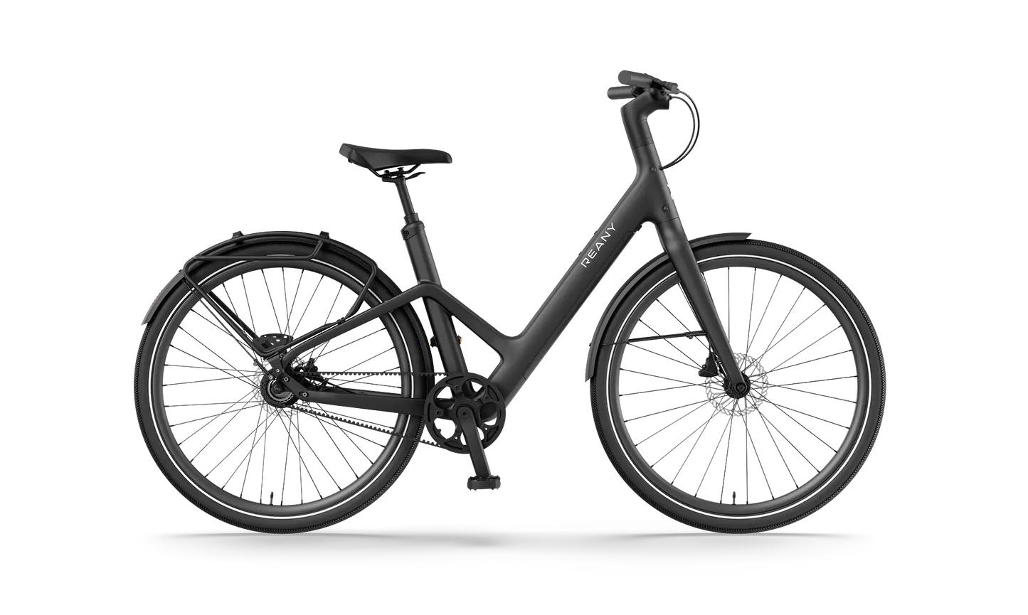 W1 GT avontuur e-bike in een moderne zwarte uitvoering, ontworpen voor avontuurlijke ritten.